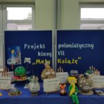 Wystawa prac uczniów z kl.VII - projekt polonistyczny Mały Książę