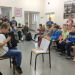 Minikoncert ucznia klasy IVb na akordeonie