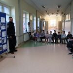 Spotkanie z policjantem dla uczniów klas I - III