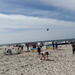 Zajęcia sportowe - gra w piłkę siatkową