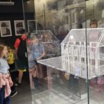 Prelekcja w multimedialnym muzeum Trzęsacza