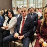 Zdjęcie pamiątkowe z uroczystości.